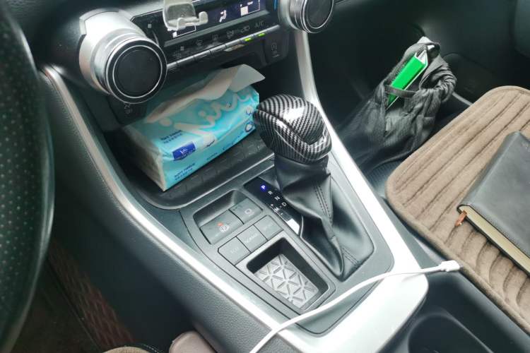 Used Toyota RAV4 2022 2.0L CVT Two-Wheel Drive Urban Edition
