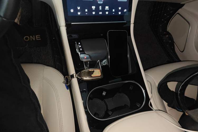 Used Li Auto ONE 2021 Extended-Range 6-Seater Version Gear Lever