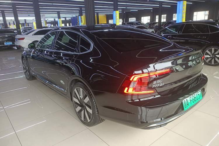 Used Volvo S90 New Energy 2024 Plug-in Hybrid Four-Wheel Drive Long-Range Luxury Smart Edition