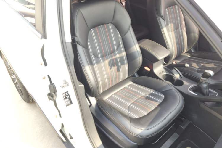 Used Bestune X40 2017 1.6L Manual Luxury Edition Right Front Seat