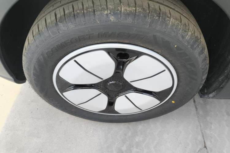 Used Geely Galaxy Geome 2026 Model 310km Youth Edition Exterior 4