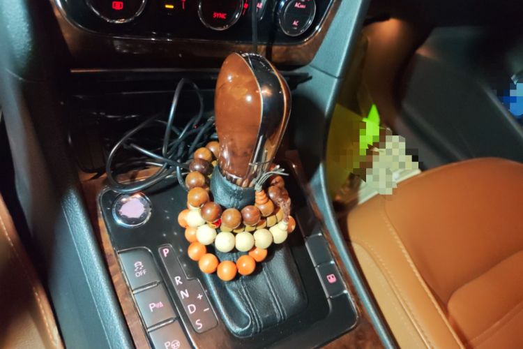 Used Volkswagen Passat 2011 3.0L V6 DSG Flagship Deluxe Edition Gear Lever