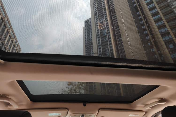 Used Land Rover Freelander 2 2014 2.2T SD4 SE Diesel Edition Headliner