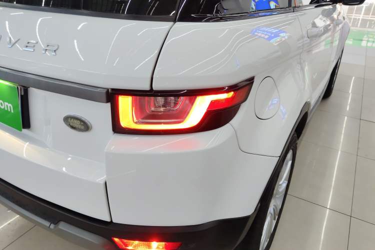 Used Land Rover Range Evoque 2016 2.0T SE Smart Glow Edition
