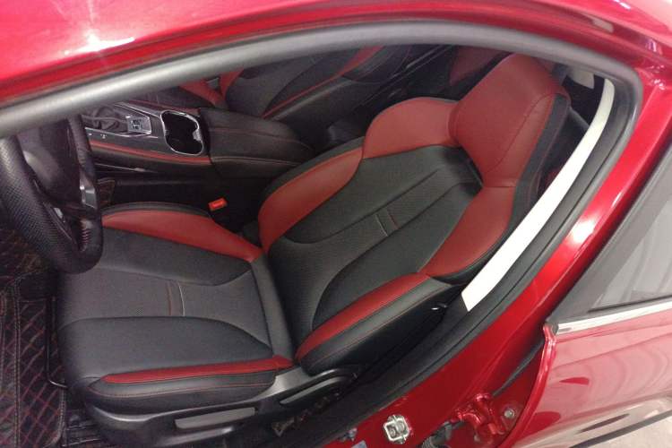 Used Oshan X5 2021 Revised Version 1.5T DCT Luxury Edition
