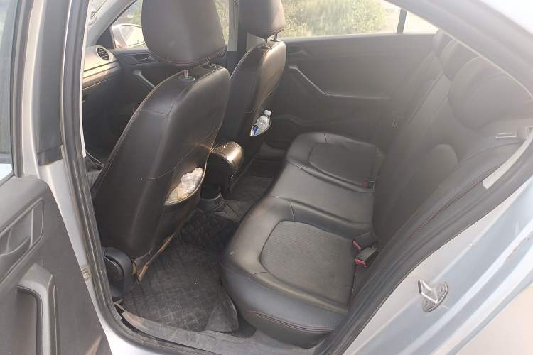 Used Volkswagen Jetta 2015 Value Edition 1.6L Manual Fashionable Style