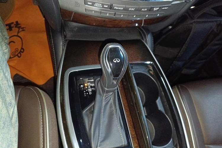 Used Infiniti QX60 2018 2.5 S/C Hybrid Two-Wheel-Drive Champion Family Edition