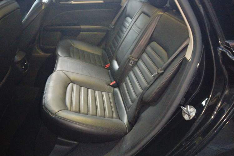 Used Ford Mondeo 2013 1.5L GTDi180 Fashion Edition Left Rear Seat