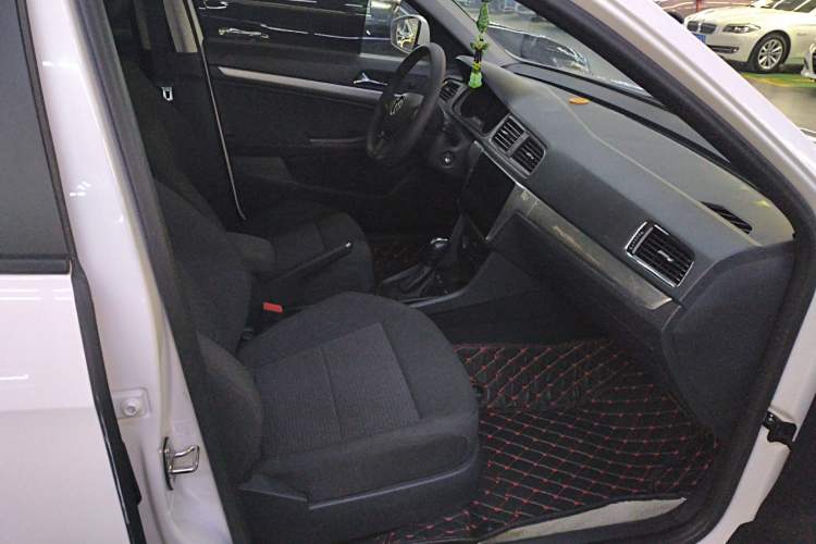 Used Volkswagen Lavida 2018 Classic 1.5L Automatic Fashion Edition China VI Standard