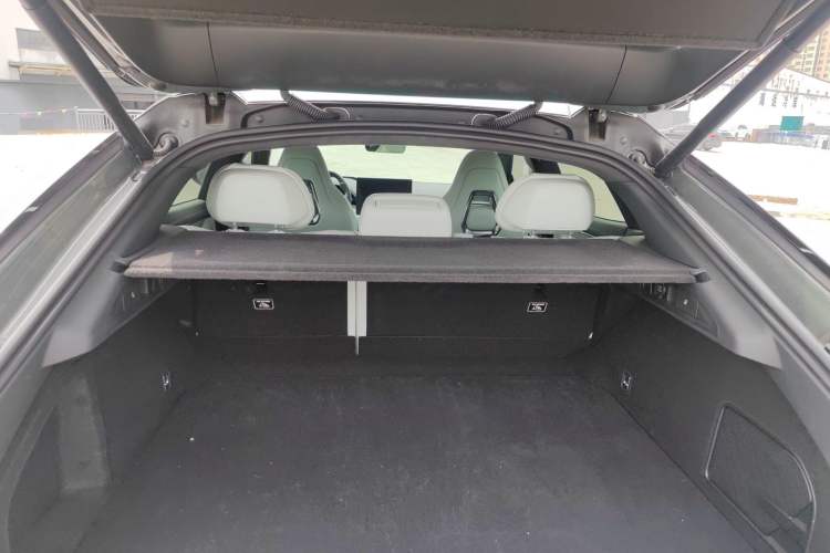 Used Zeekr 001 2024 WE Edition 95 kWh All-Wheel Drive Trunk