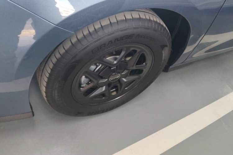 Used BYD Seal 05 DM-i 2025 DM-i Smart Drive 55KM Luxury Model Exterior 4