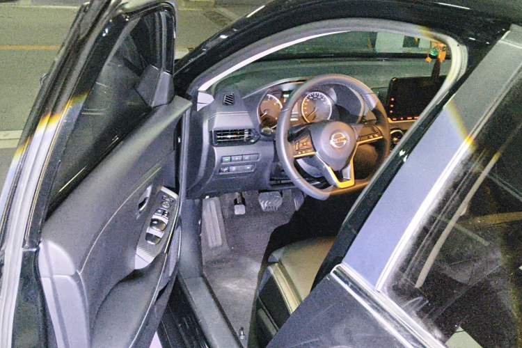 Used Nissan Sylphy 2021 1.6L XL CVT Smart Enjoyment Edition Driver Seat