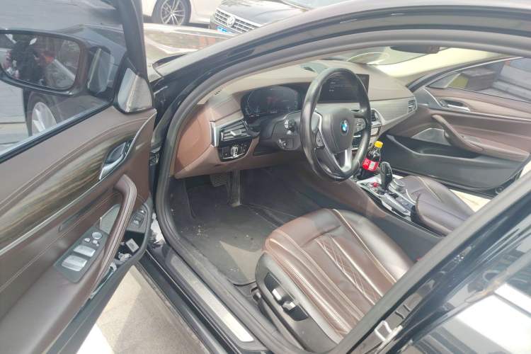 Used BMW 5 Series New Energy 2020 Mileage Upgrade Version 530Le Luxury Package Driver Seat