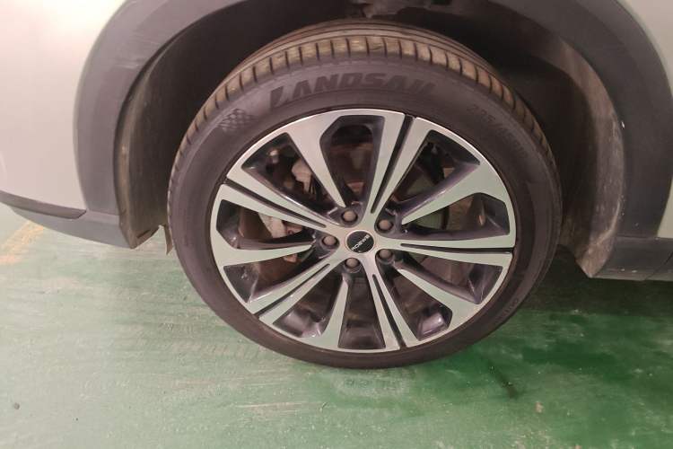 Used Roewe RX5 MAX 2021 Supreme Series 400TGI Automatic Luxury Cabin Edition