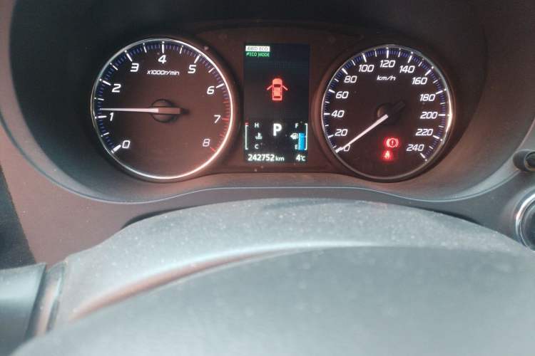 Used Mitsubishi Outlander 2013 2.4L 4x4 Luxury Navigation Edition 5 Seats