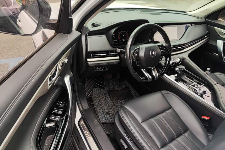 Used CHANGAN CS95 2019 2.0T Four-Wheel Drive Prestige Version