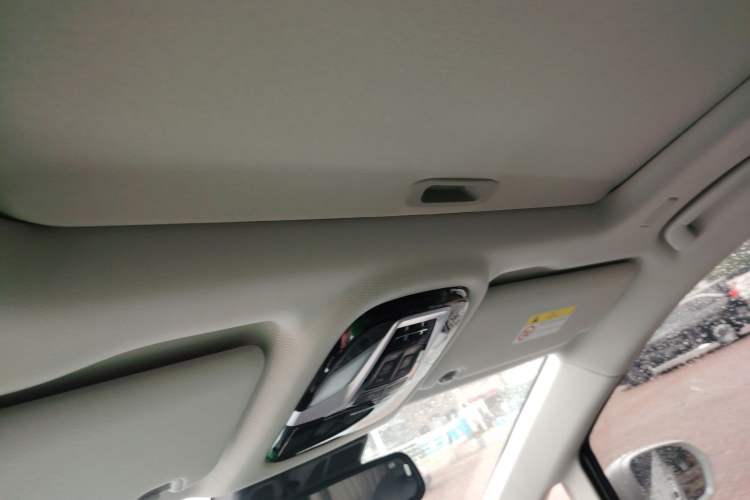 Used JAC Refine RF8 PHEV 2024 Hongmeng Edition 1.5T 150KM Flagship Model – Lithium Iron Phosphate
