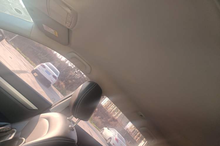 Used Renault Koleos 2018 2.0L Two-Wheel Drive Comfort Edition