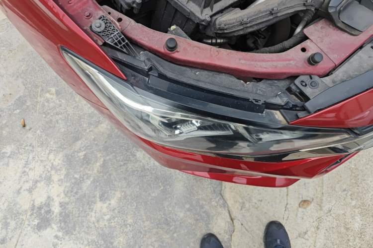 Used Chevrolet Monza 2019 RS 330T Automatic Sporty Edition China VI Standard Right Front Headlight