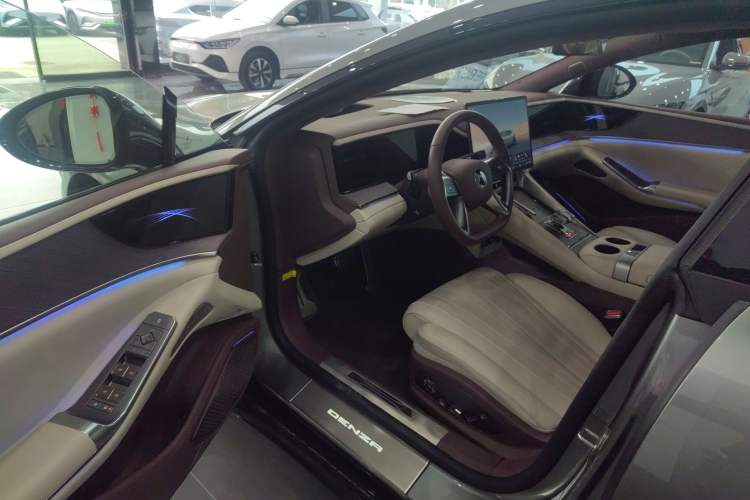 Used Denza Z9GT 2024 1100 Four-Wheel Drive Ultra Version