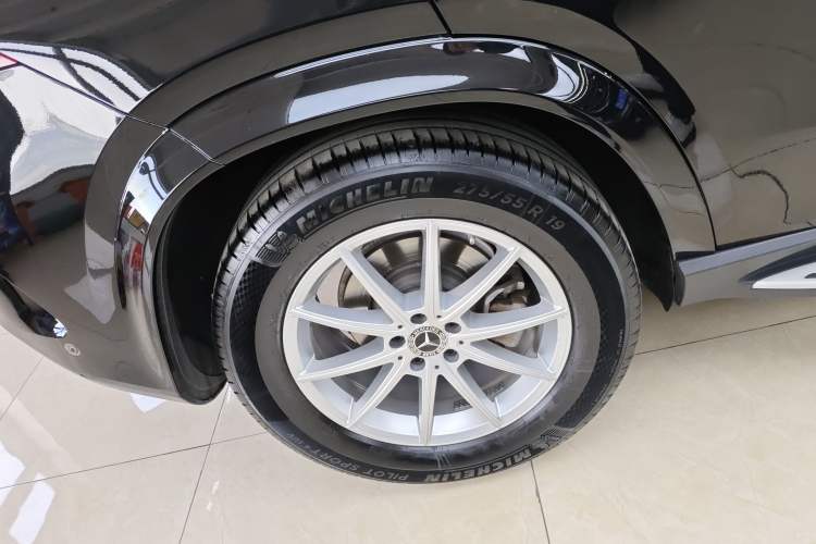 Used Mercedes-Benz GLE 2020 Restyled GLE 350 4MATIC Fashion Edition Exterior 5