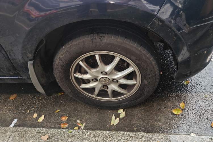 Used BAIC Weiwang M20 2014 1.5L Comfort Version BJ415B Right Front Wheel Hub