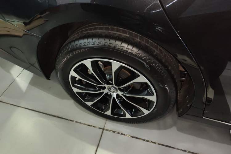 Used Toyota Avalon 2022 Dual-Engine 2.5L Luxury Edition Right Rear Wheel Hub