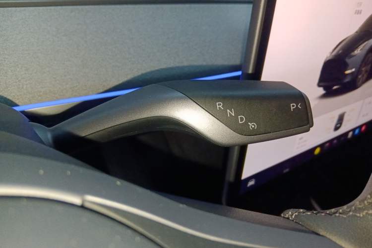 Used Tesla Model Y 2024 Rear-Wheel-Drive Version