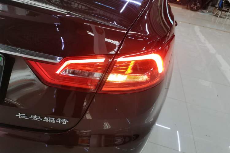 Used Ford Escort 2019 1.5L Manual ZhiXiang Version Exterior 3