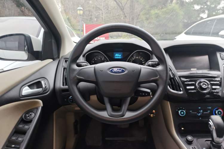 Used Ford Focus 2015 Sedan 1.6L Automatic Comfort Model