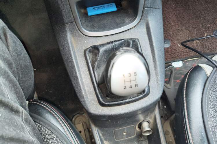 Used Ford Fiesta 2013 Sedan 1.5L Manual Fashion Edition
