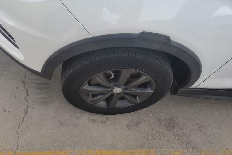 Used BYD Yuan New Energy 2019 EV360 Smart Connect Leading Model Left Front Wheel Hub