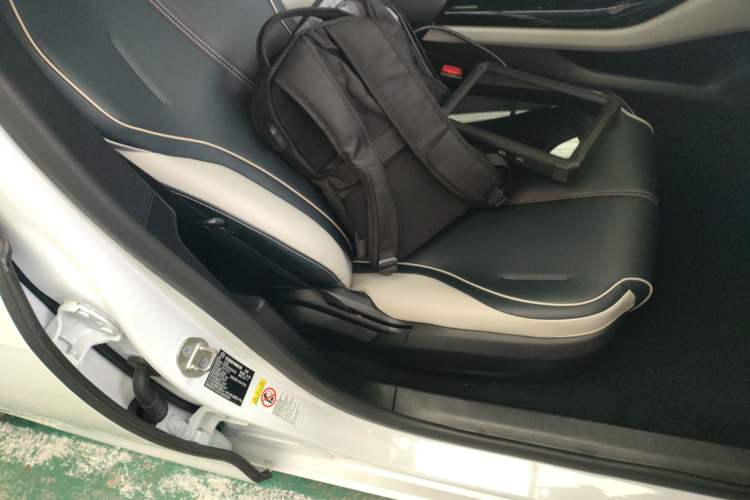 Used BYD Qin PLUS 2021 DM-i 55KM Flagship Model Right Front Seat