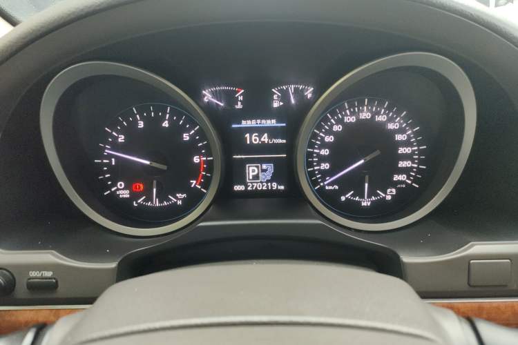 Used Toyota Land Cruiser 2012 4.6L Automatic VX-R