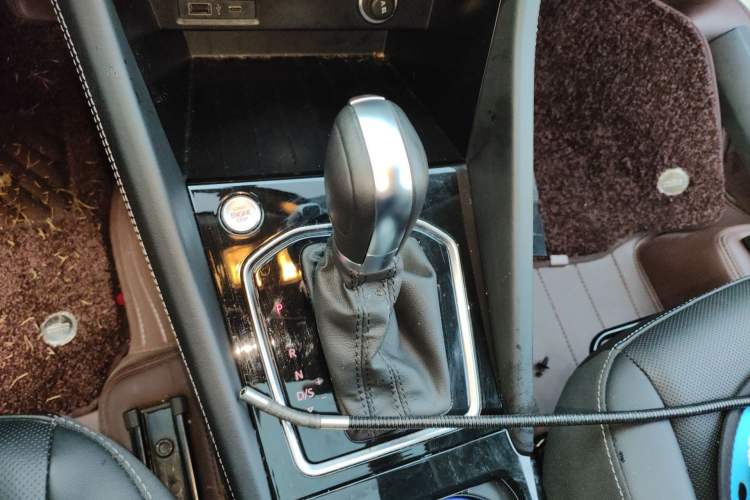 Used Jetta VS5 2023 280TSI Automatic High-Gloss Enjoyment Model Gear Lever