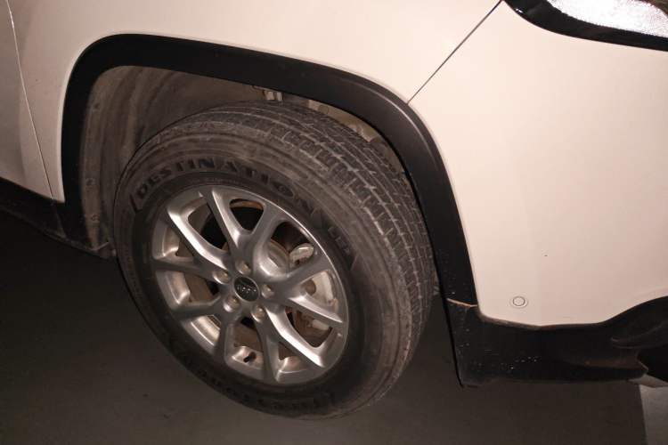 Used Jeep Cherokee 2016 2.4L Professional Smart Version
