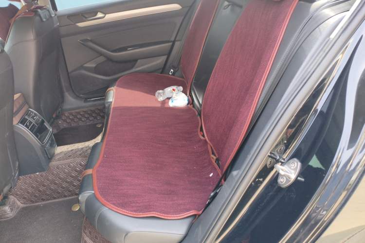 Used Volkswagen Magotan 2018 280TSI DSG Comfort Model Left Rear Seat