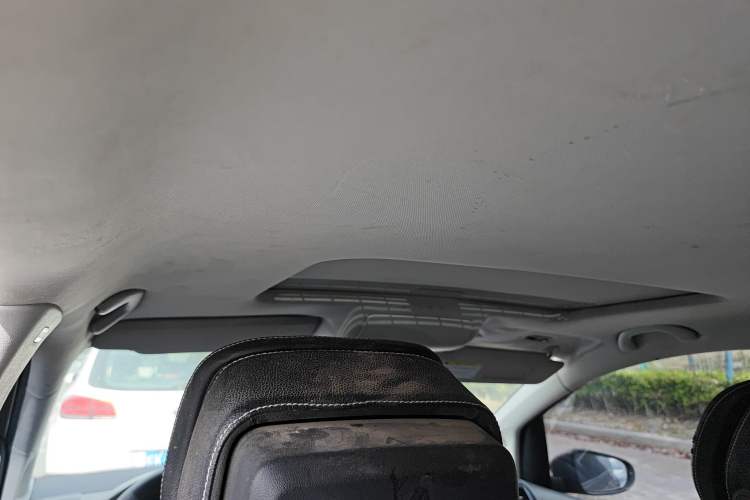 Used Volkswagen Touran 2015 1.4T DSG Comfort Edition 5 Seats Headliner