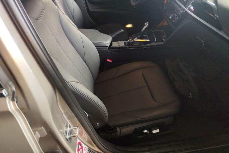 Used BMW 3 Series 2017 320Li Fashion Model
