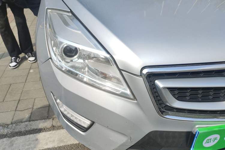 Used BAIC Senova X65 2015 2.0T Automatic Elite Model
