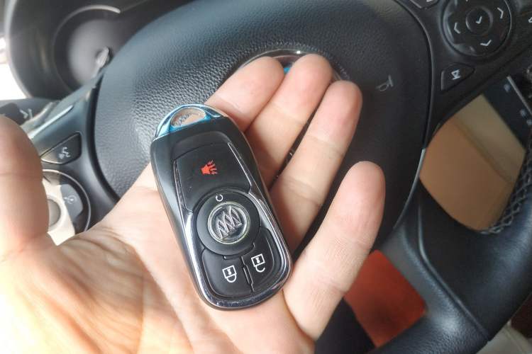 Used Buick GL8 2017 ES 28T Premium Version China V Standard