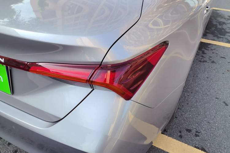 Used Toyota Avalon 2023 2.0L Luxury Edition