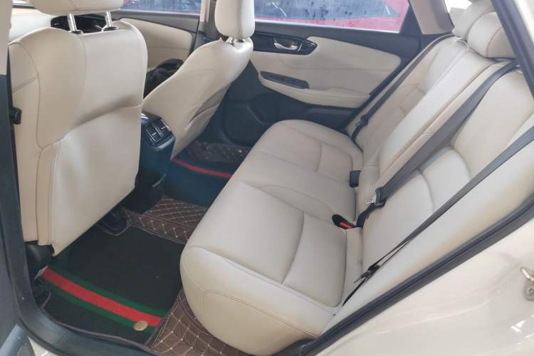 Used Honda Envix 2019 180TURBO CVT Enjoyment Edition China VI Left Rear Seat