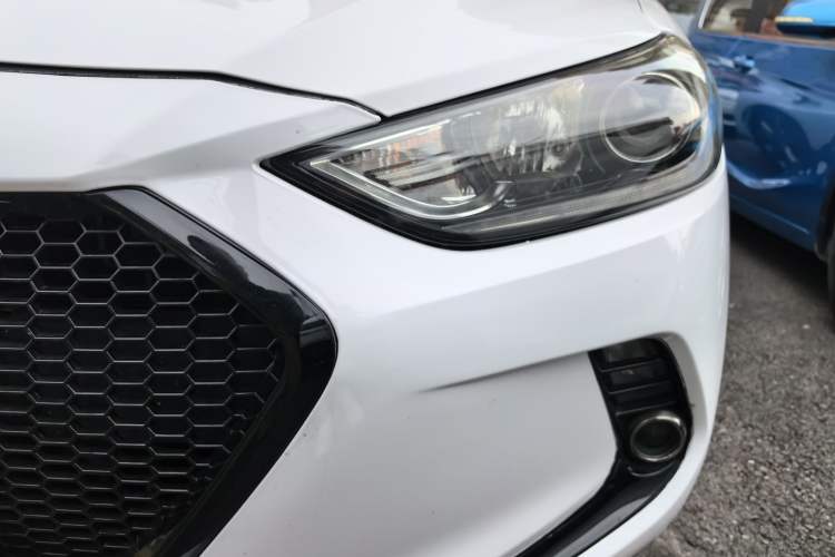 Used Hyundai Elantra (6th Generation / Lingdong) 2016 1.6L Automatic ZhiXuan – Elite Version Left Front Headlight