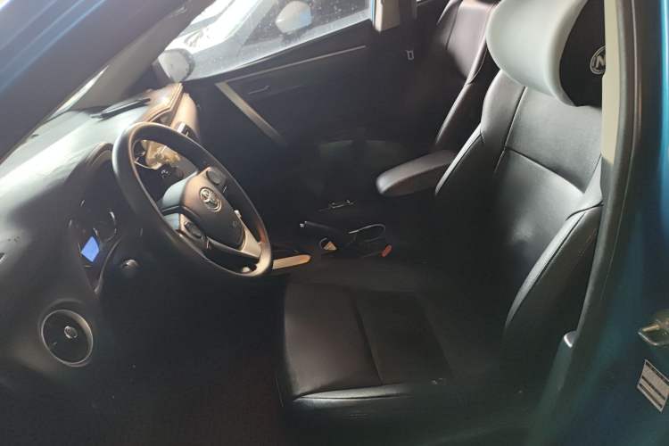 Used Toyota Levin 2017 Revised Version 185T CVT Elite Edition China VI Standard Left Front Seat