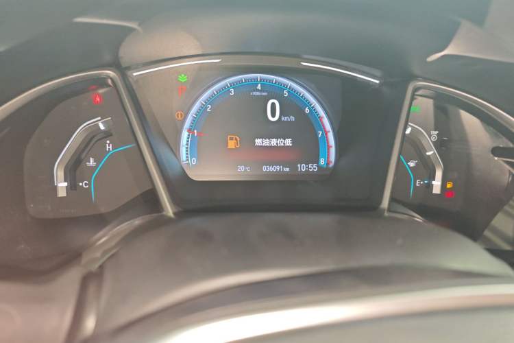 Used Honda Civic 2019 220TURBO CVT Dynamic Edition China VI Odometer Close Up