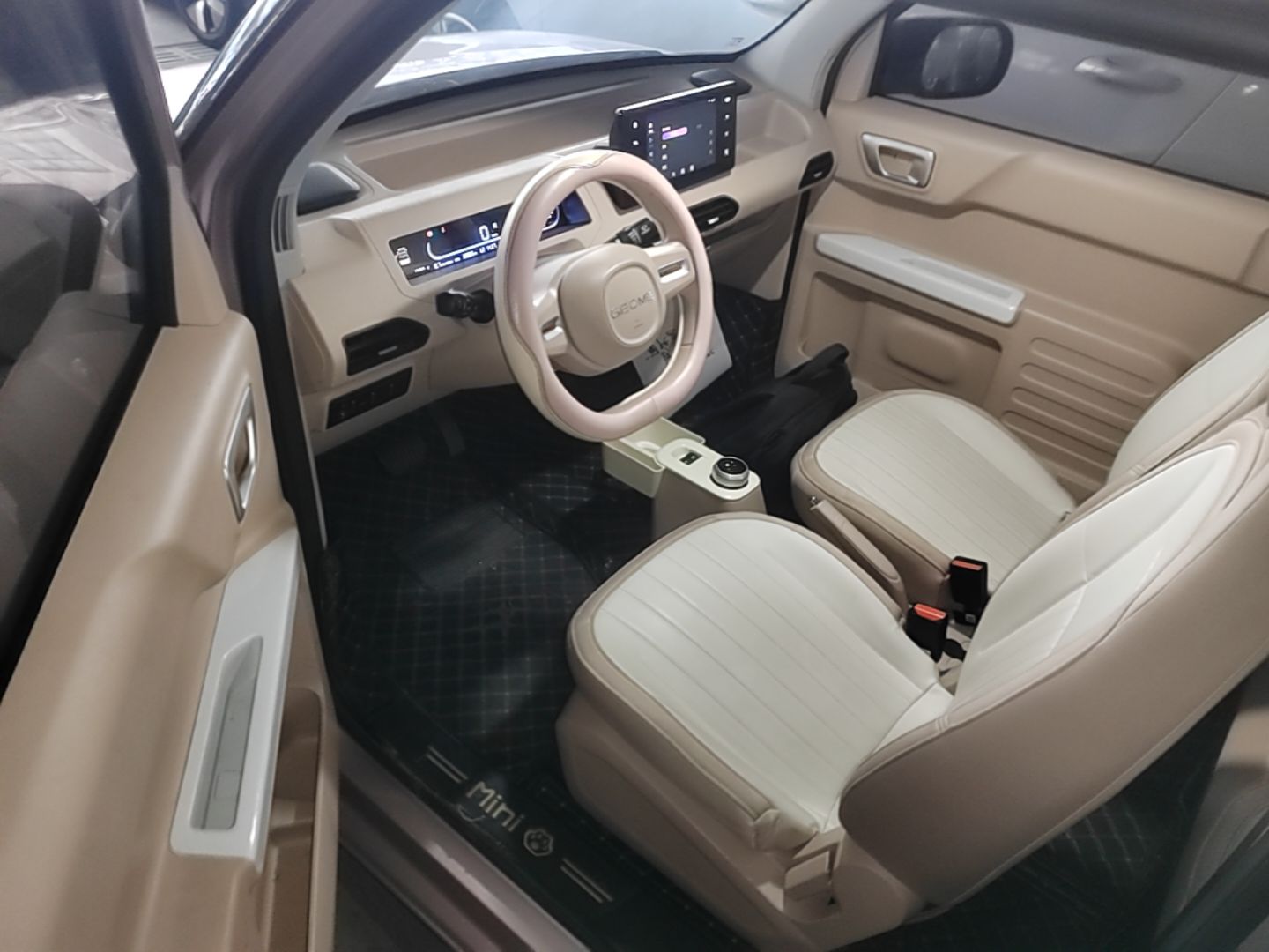 Geely Galaxy Panda 2023 Panda Mini 200km Dynamic Bear — снимка 18
