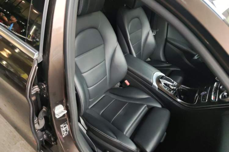 Used Mercedes-Benz C-Class 2015 C 200 L
