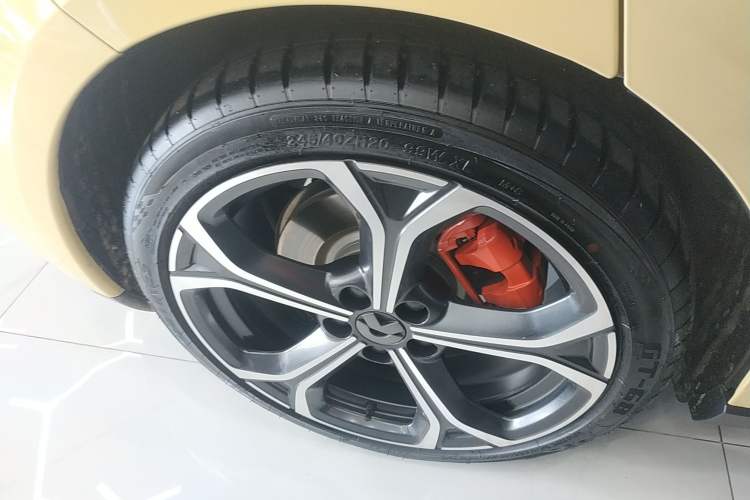 Used Nio ET5 2022 75 kWh Exterior 5