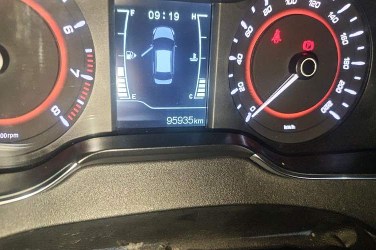 Used Chery Arrizo 5 2016 1.5L Manual Lingchao Edition Odometer Close Up